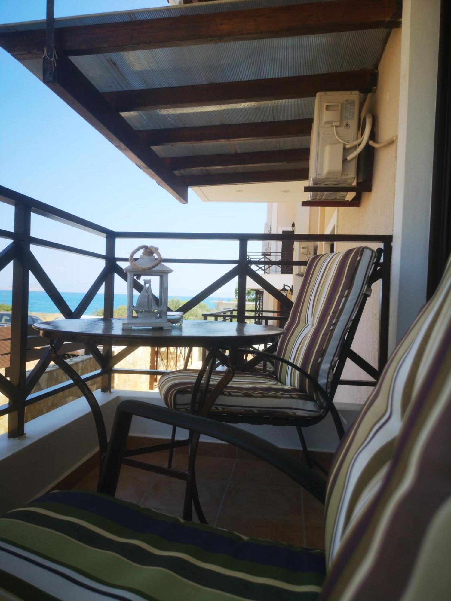 El Verde Apartments สกาลา ภายนอก รูปภาพ
